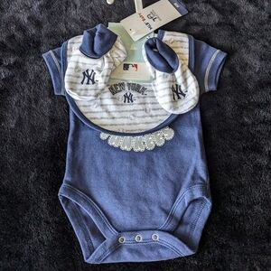 Baby MLB Yankees 3 Piece Set NB